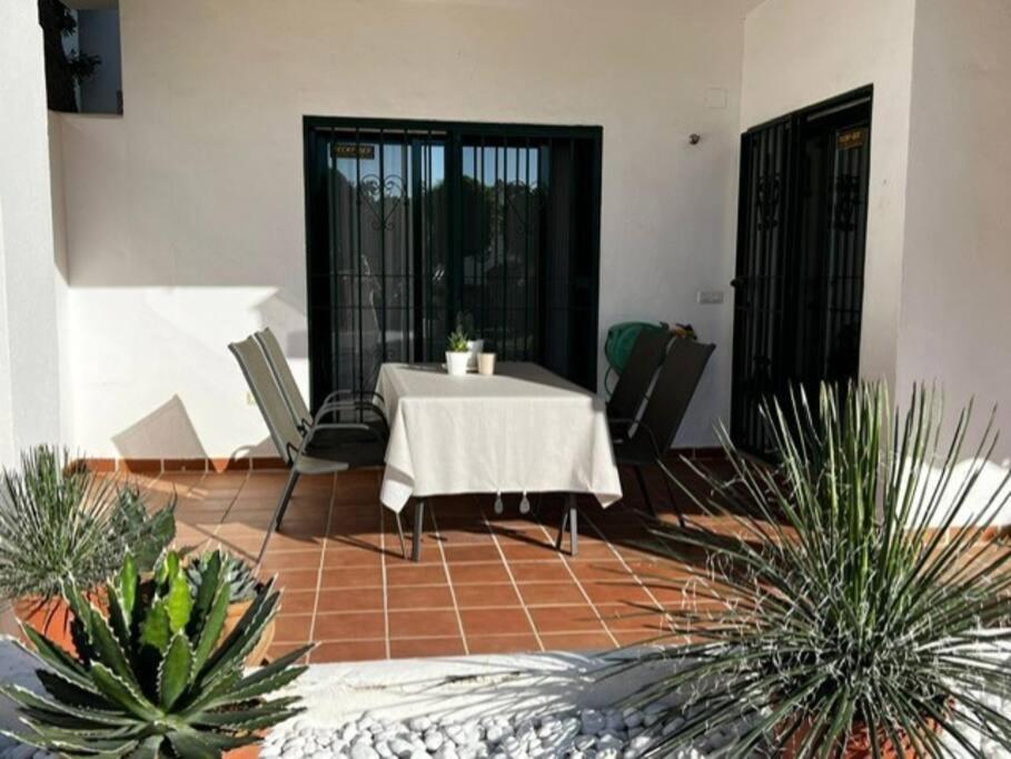 Ruim Appartement, Zonnig Terras, Alhaurin Golf! 阿尔豪林格朗德 外观 照片